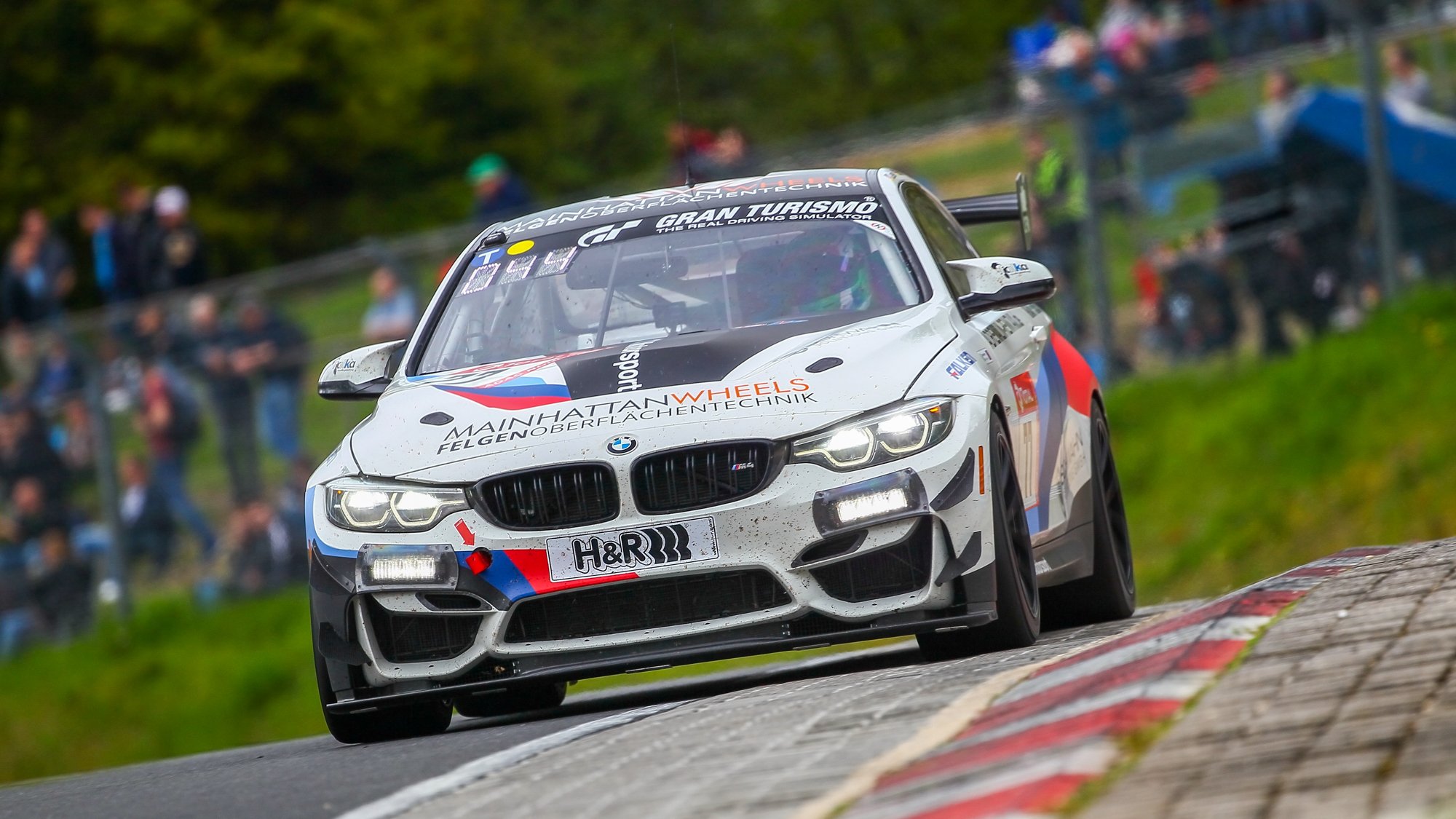 Vorbereitungsphase für das legendäre 24h-Rennen auf dem Nürburgring