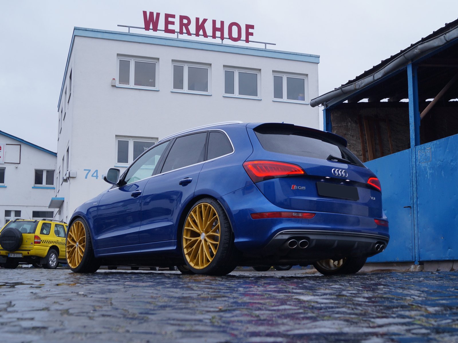 Audi SQ5 mit 22″ EtaBeta PiUMA + H&R-Gewinde