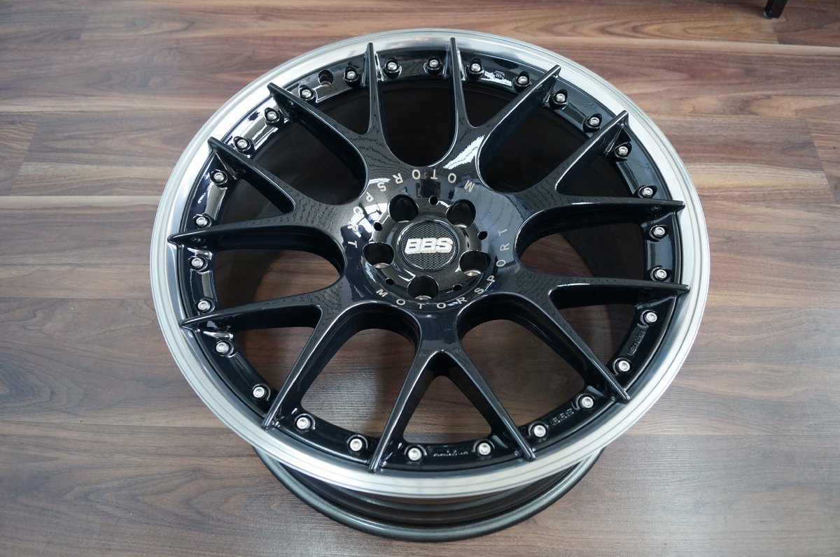 Beispiel einer individuellen Felgenveredelung: BBS CH-R II 21 Zoll